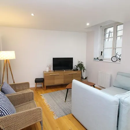 Le Magnifique Graslin Apartment *